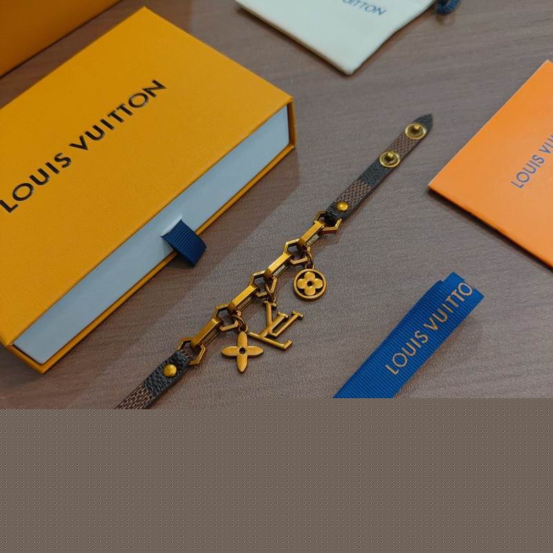 LV Bracelet 11yxx101